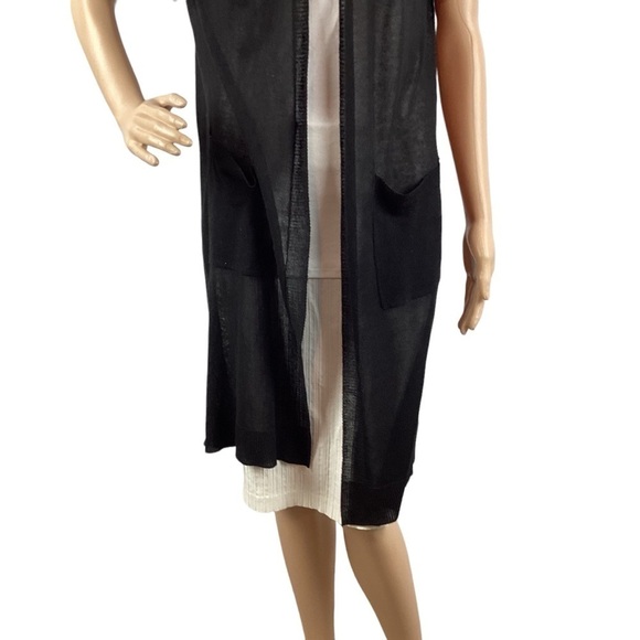 Very J Cardigan Sweater Size M Black Short Sleeve - Picture 3 of 7